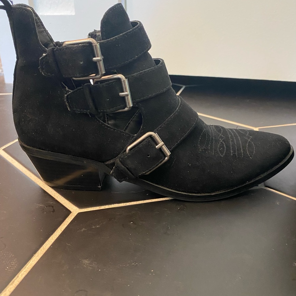 Black velvet ankle booties